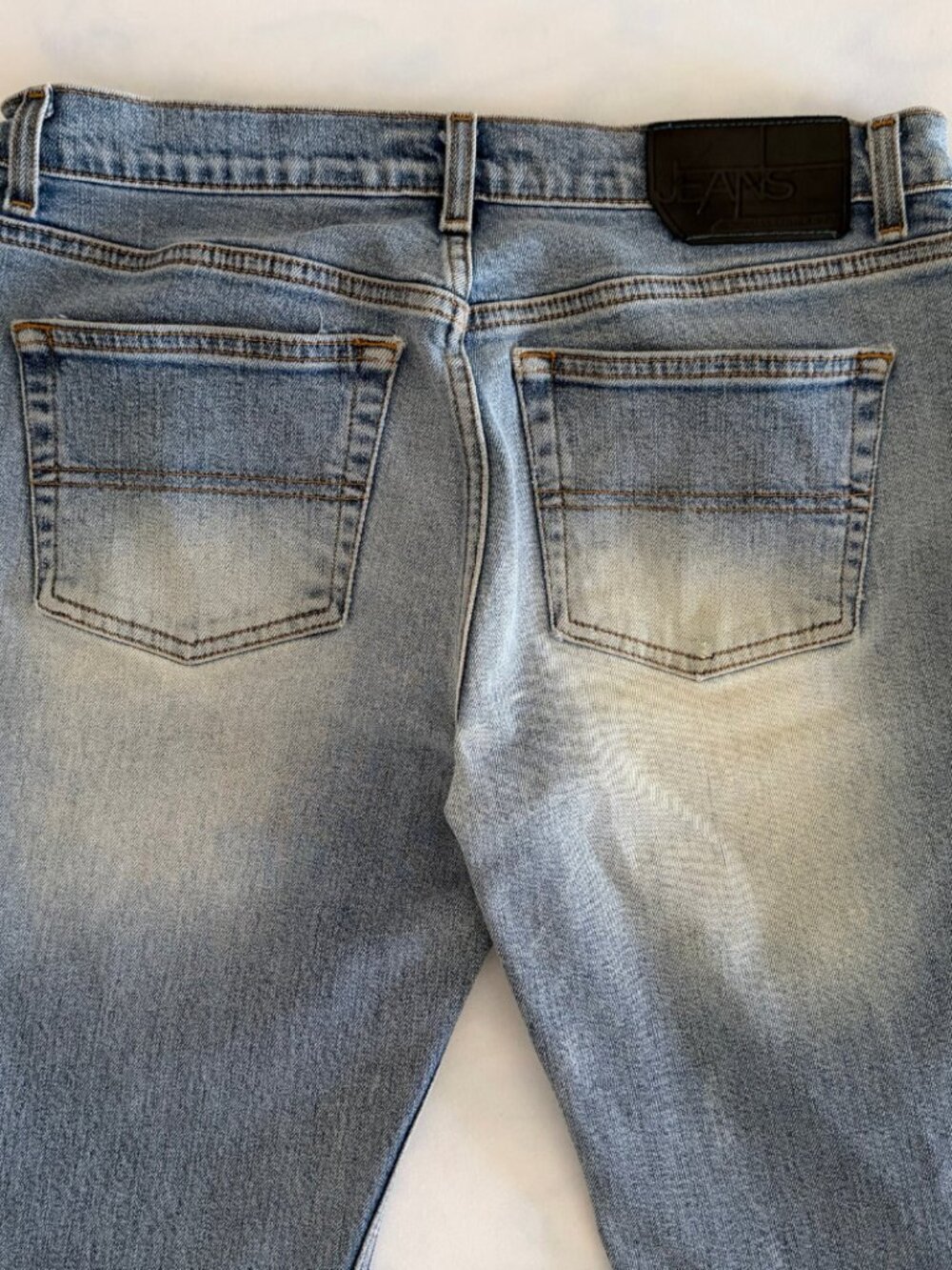 BCBG MAXAZRIA Low Rise Light Stone Washed Denim Jeans - Picture 7 of 8